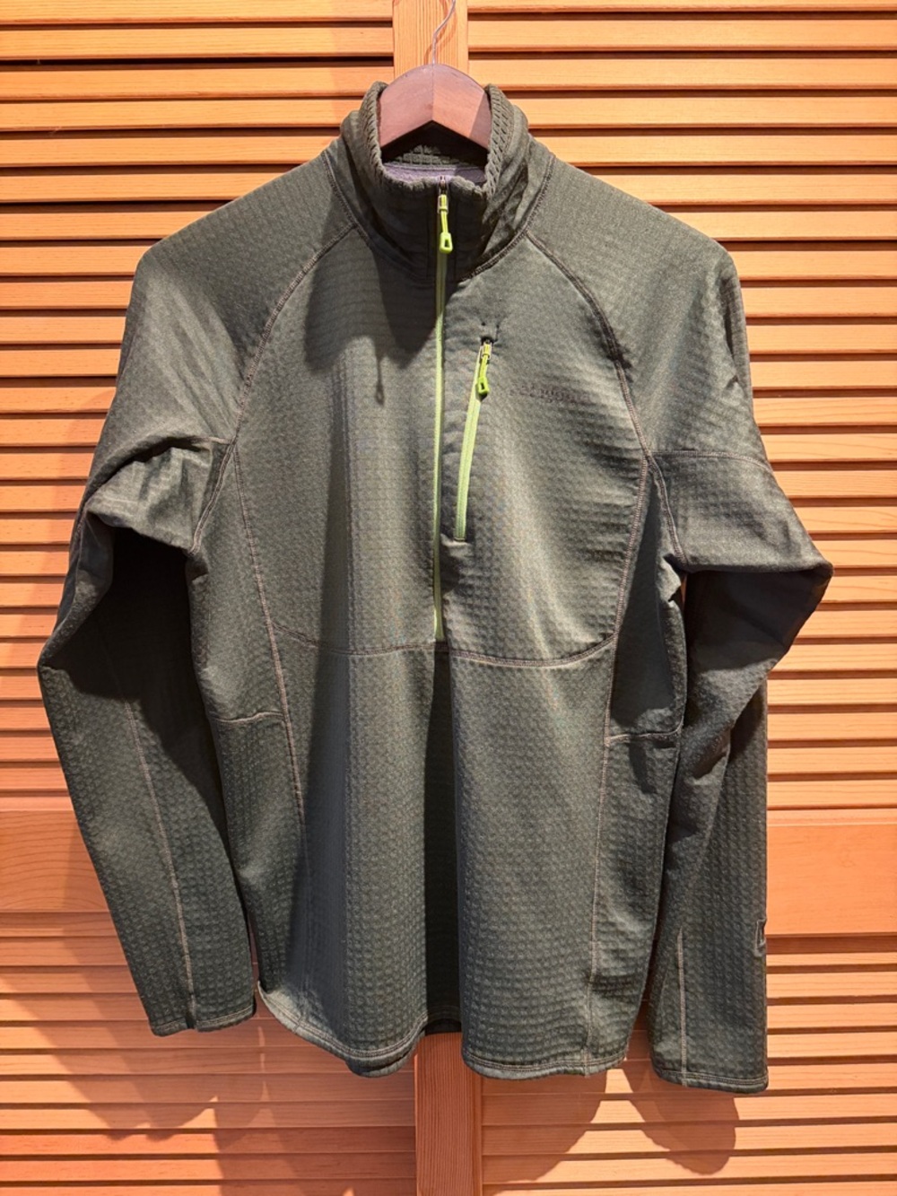 Patagonia R1 Olive Green Lightweight Quarter-Zip Pullover with Lime Zipper